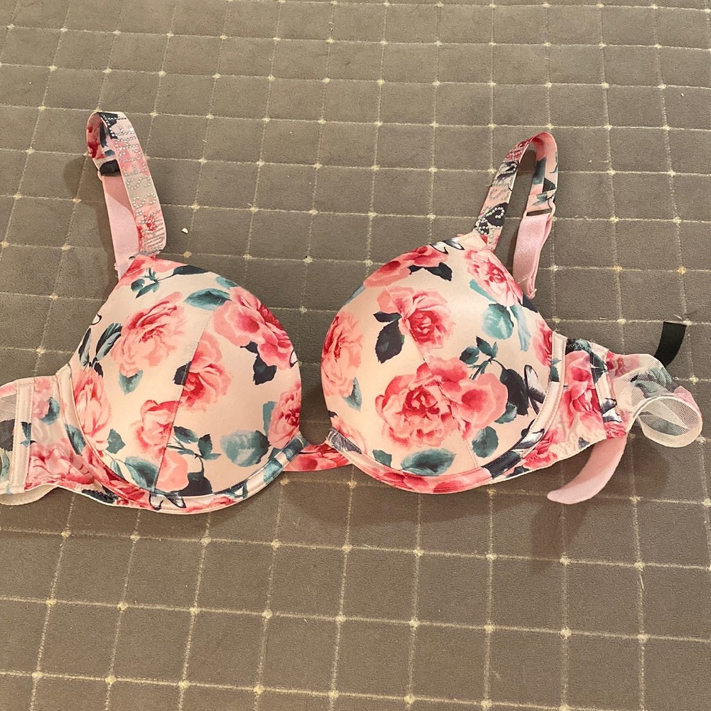 NWOT Victoria’s Secret Bra